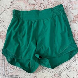 Women's Emerald Green Lululemon hotty hots